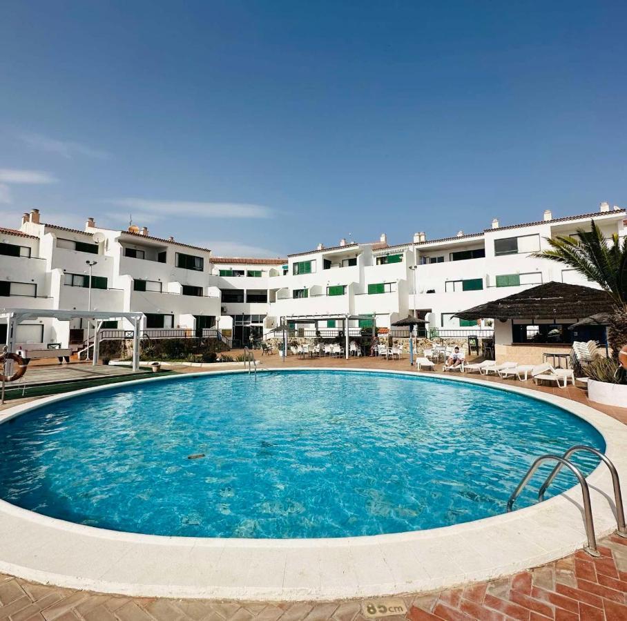 Alondras Park Mialsoma Apartment Arona  Eksteriør billede